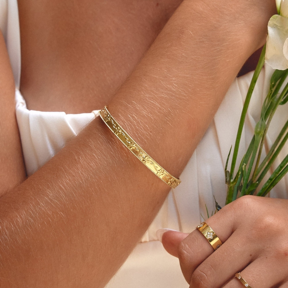Vintage Gold Vine Bangle