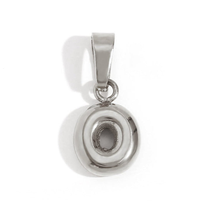 Bubble Letter Necklace, close-up of a polished silver bubble letter O pendant