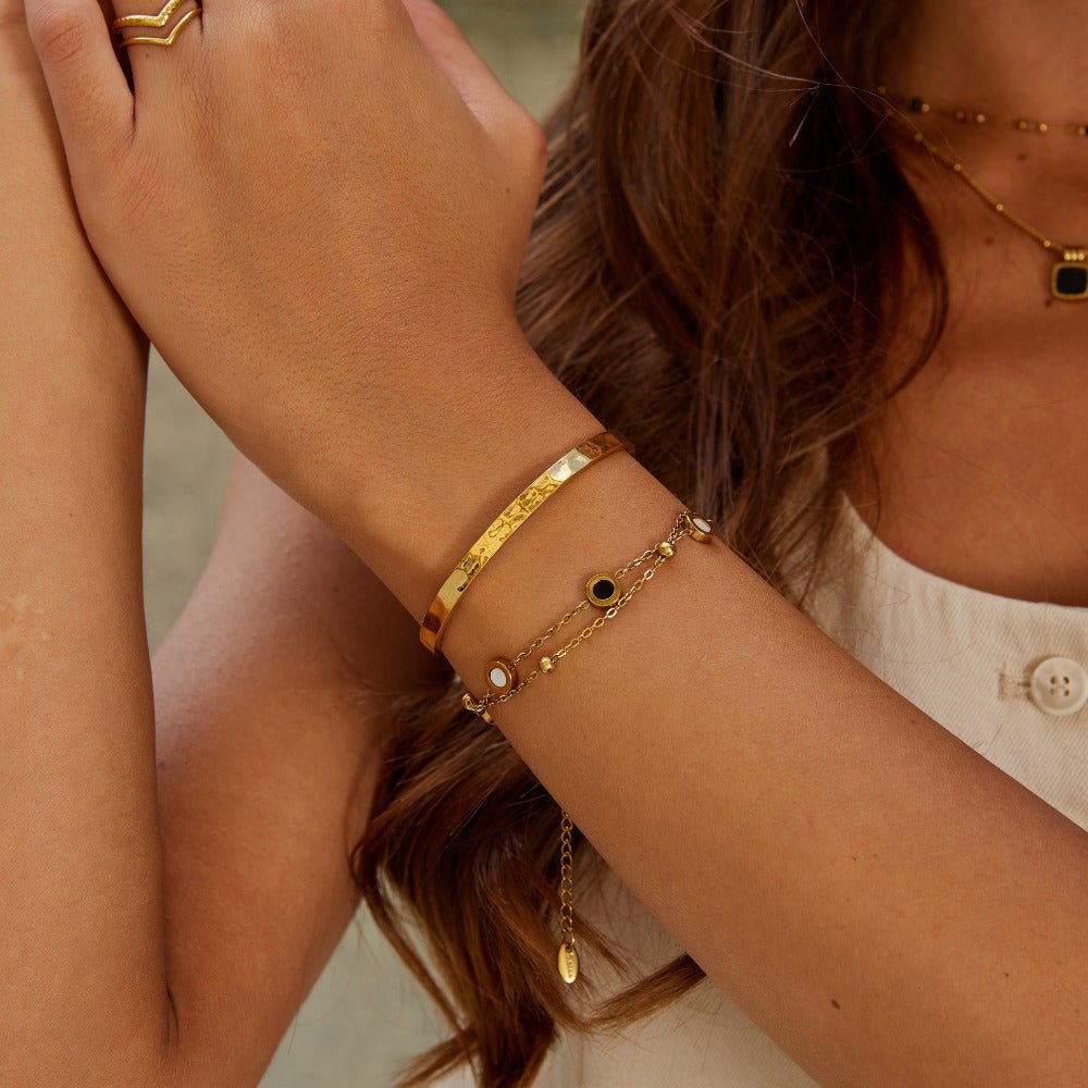 Gold Alexa Bangle - Beautiful Earth Boutique