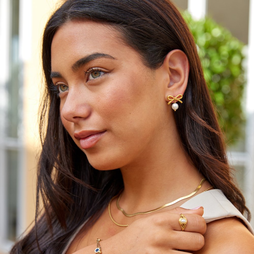 Laila Bow Pearl Earrings - Beautiful Earth Boutique